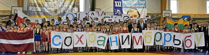 Sovetsk 2013 - Aufmarsch der Wettkämpfer